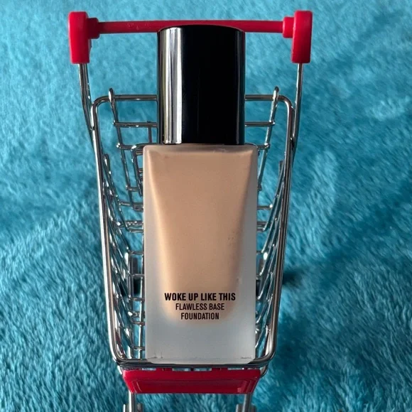 IL MAKIAGE “Wake Up Like” This Foundation (035) - Picture 6 of 7